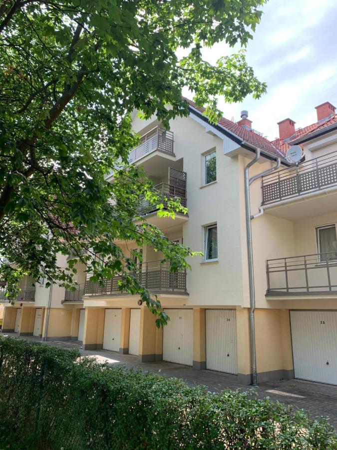 Apartament Klonowa Kołobrzeg Exteriör bild